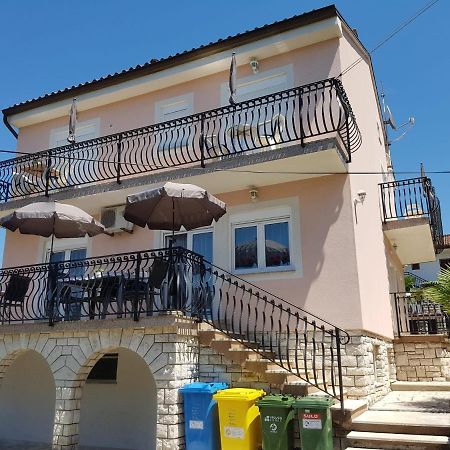 Apartment Mit Balkon Porec Ngoại thất bức ảnh